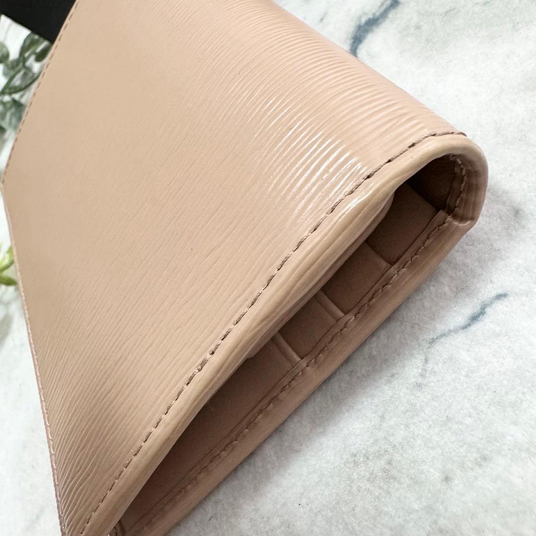 【美品】PRADA 二つ折り財布 ロゴ金具 サフィアーノレザー ベージュピンク