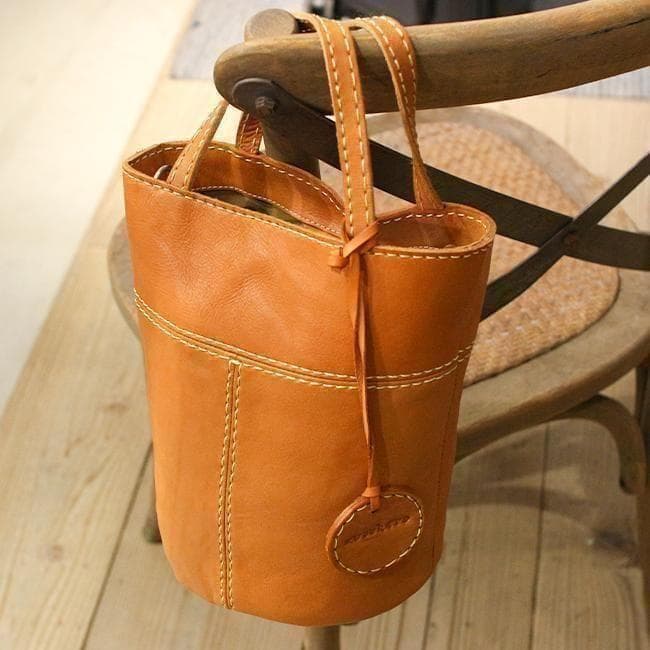 最終値下げ　Zucchero　ショルダーバッグ　コンパクト　レディース　革