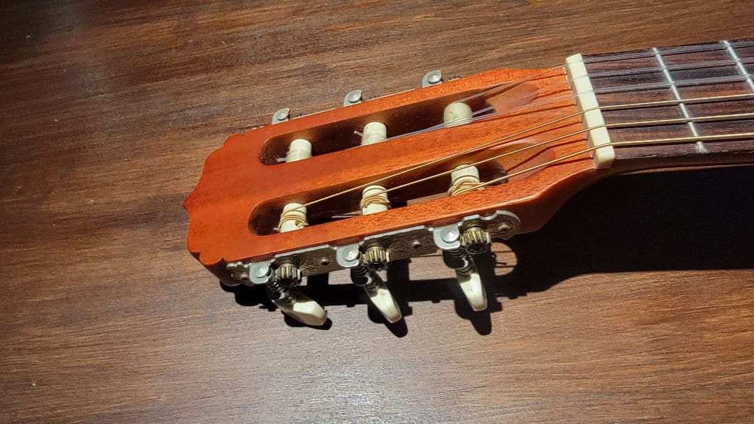 Aria ATU-120/6 アリア 6弦 ギタレレ ミニギター