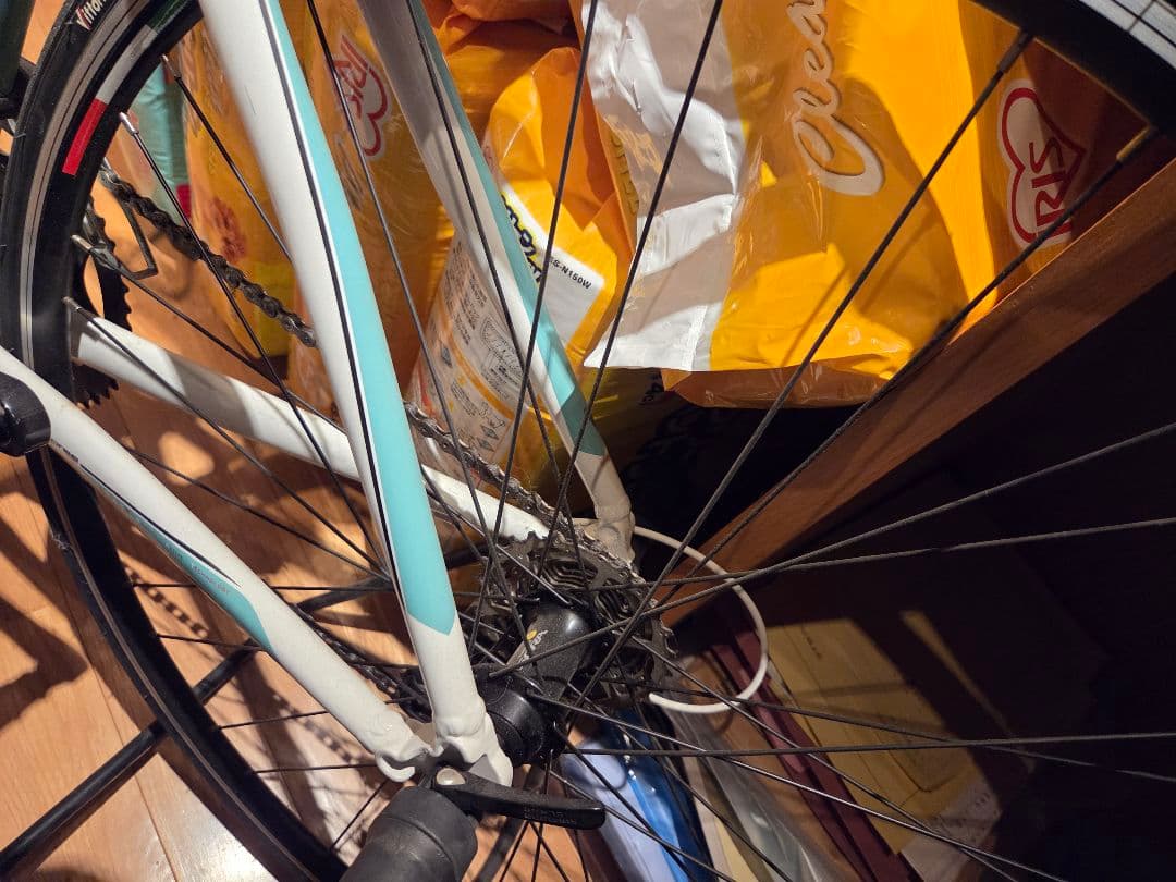 【再値下げ】Bianchi ビアニローネ7 2011年モデル (ヘルメット付き)