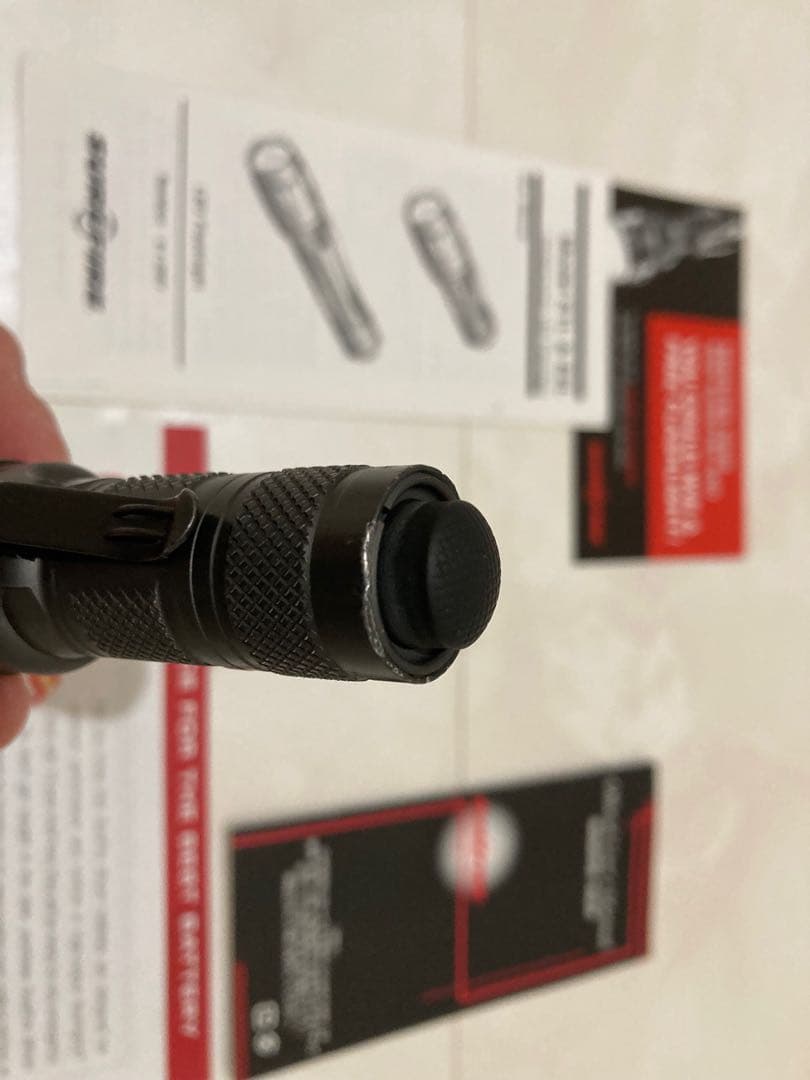 SureFire E1L OUTDOORSMAN LEDフラッシュライト