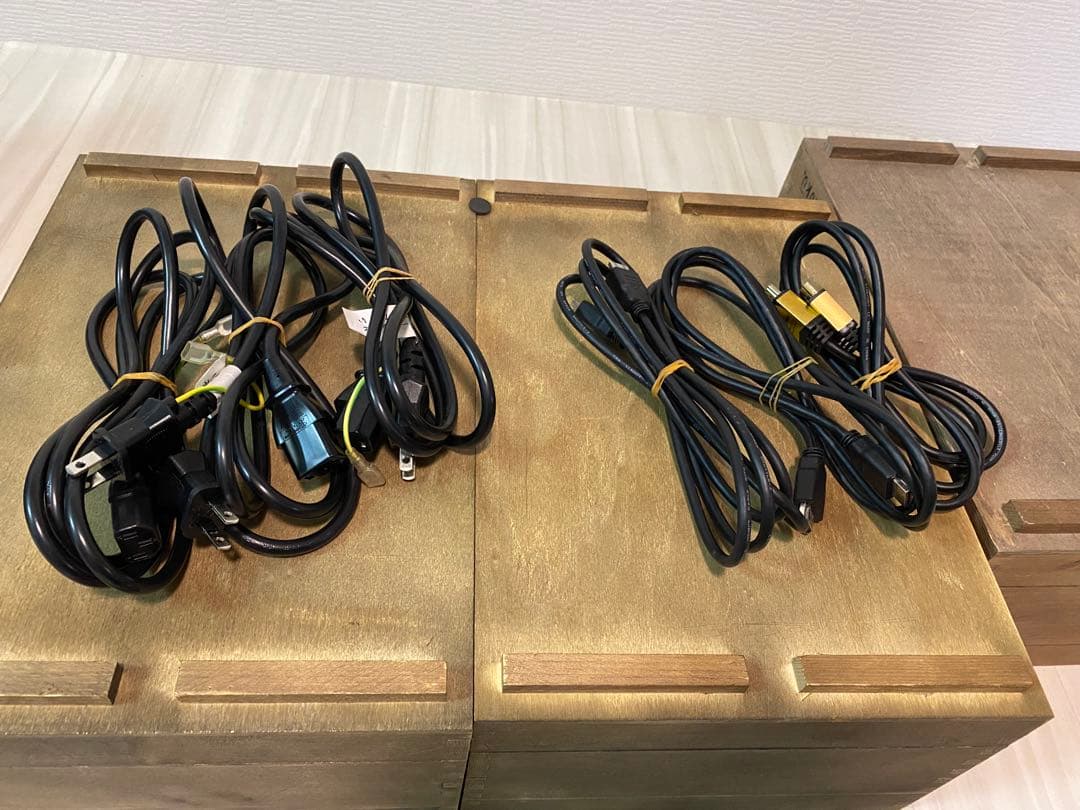 Iiyama Pro Lite X2380HS をまとめて3台