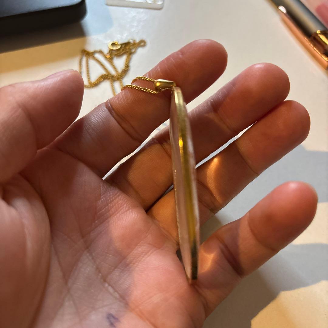 これは！観音様の水晶！持ってるだけでも！不思議なパワー！慈悲！