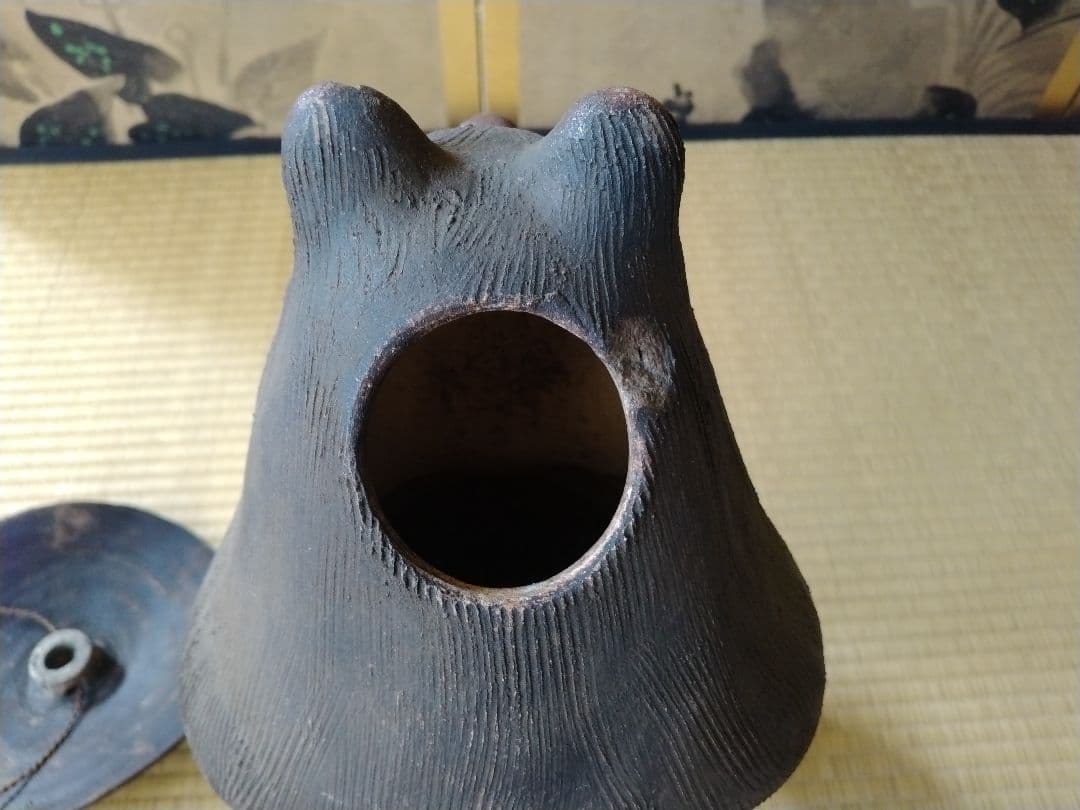 古格あるすまし顔なタヌキ　骨董　信楽焼　京焼　茶道具　置物　開運　縁起物