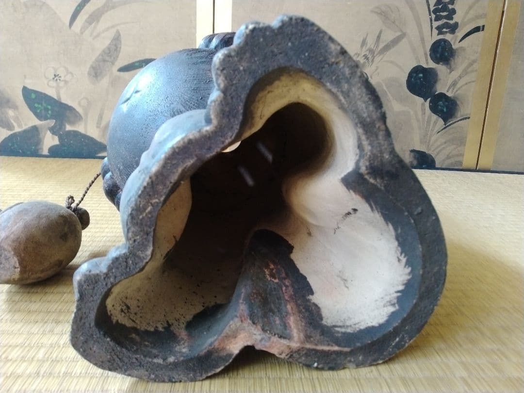 古格あるすまし顔なタヌキ　骨董　信楽焼　京焼　茶道具　置物　開運　縁起物