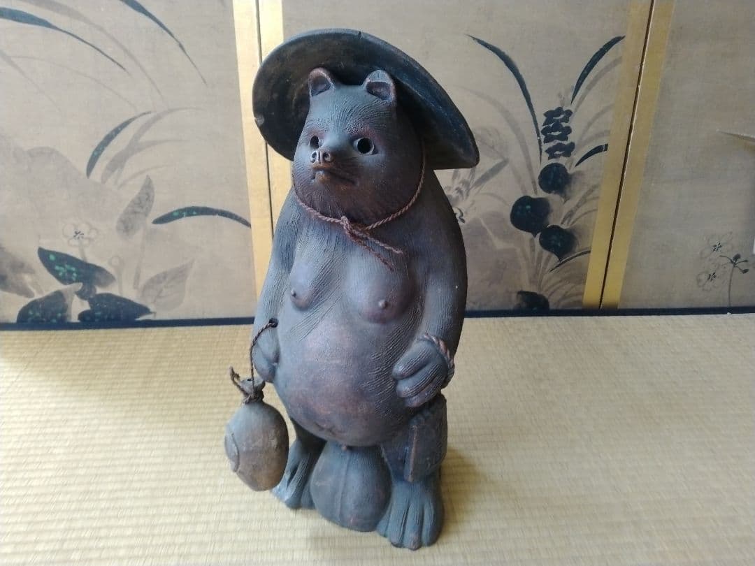 古格あるすまし顔なタヌキ　骨董　信楽焼　京焼　茶道具　置物　開運　縁起物