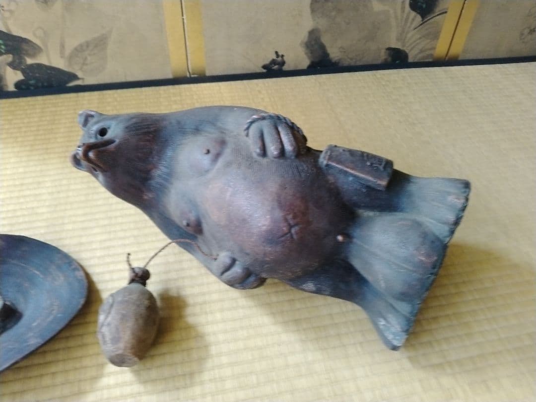 古格あるすまし顔なタヌキ　骨董　信楽焼　京焼　茶道具　置物　開運　縁起物
