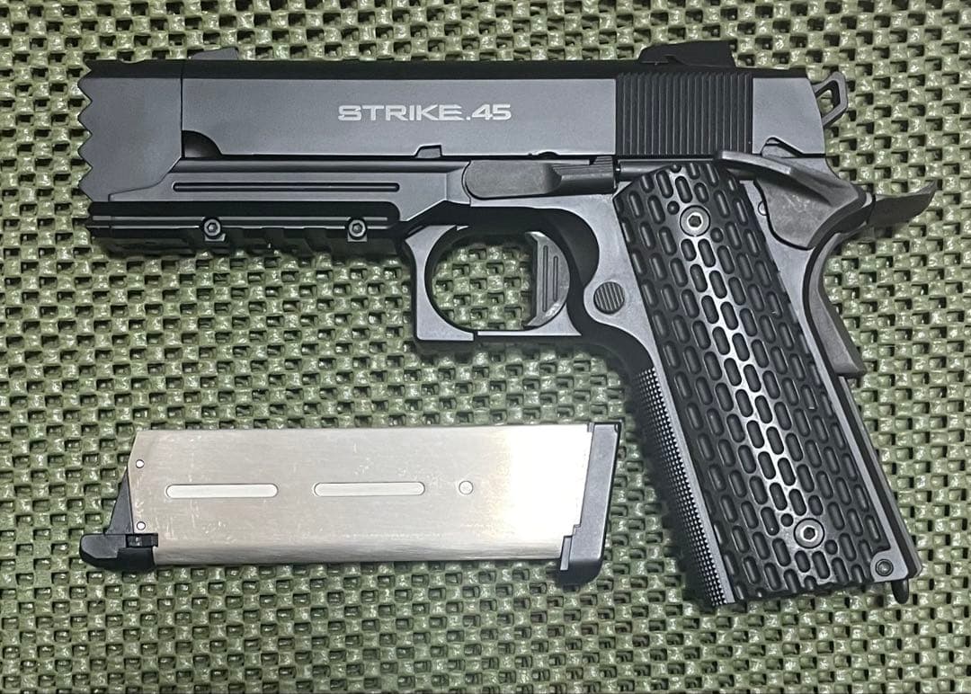 【STRIKE WARRIOR】 東京マルイ　ガスブローバックガン