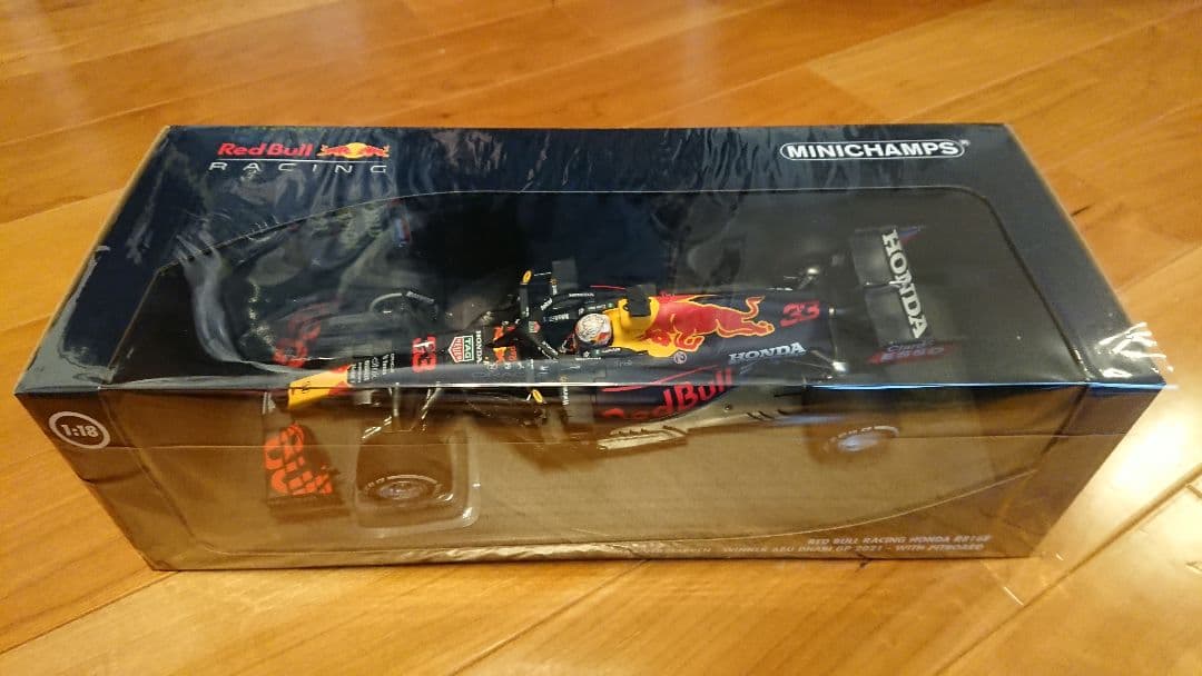 ミニチャンプス 1/18 F1 レッドブル RB16B M.フェルスタッペン