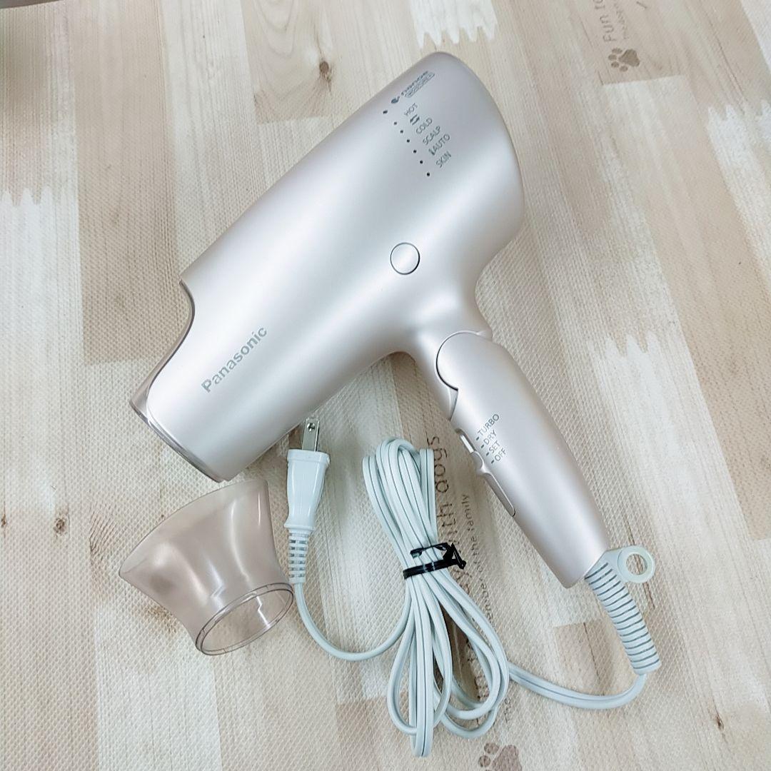 ほぼ未使用○Panasonic ナノケア ドライヤー EH-NA0G