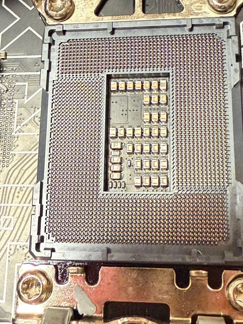 CPU ASUS ROG STRIX Z790 CPU intel i7-13700KF