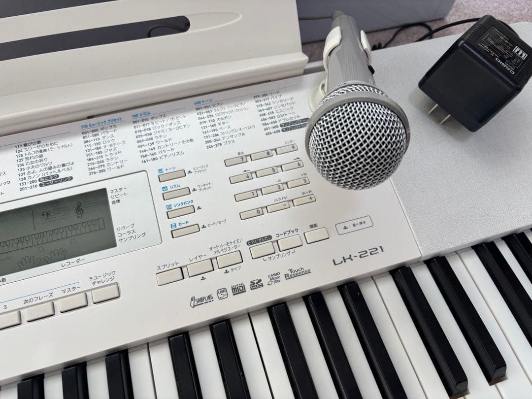 CASIO★光ナビゲーションキーボード　LK-221