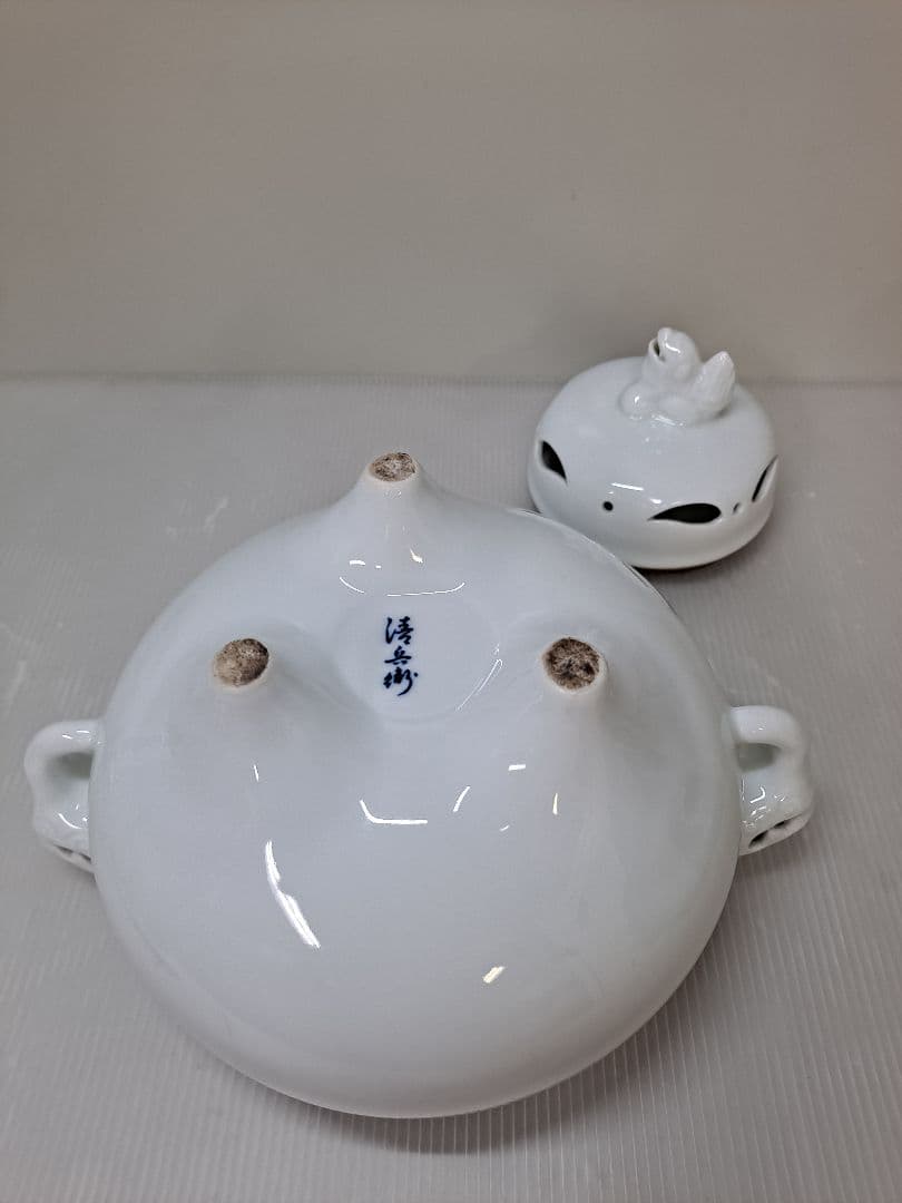 三川内焼 鍋島焼 白磁 透彫 獅子 香炉 共箱無し