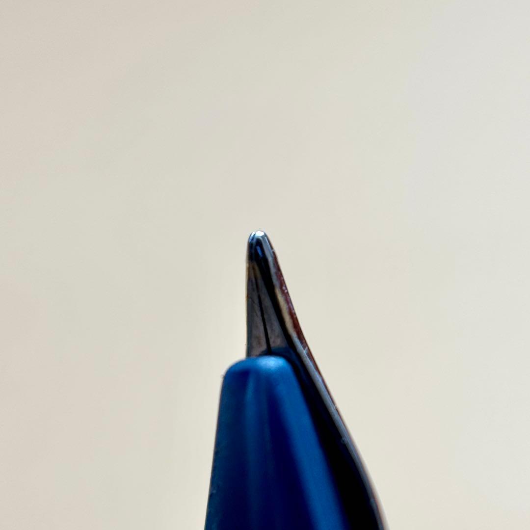 【美品】 PILOT キャップレス 万年筆 18Kペン先 極細 EF 黒軸