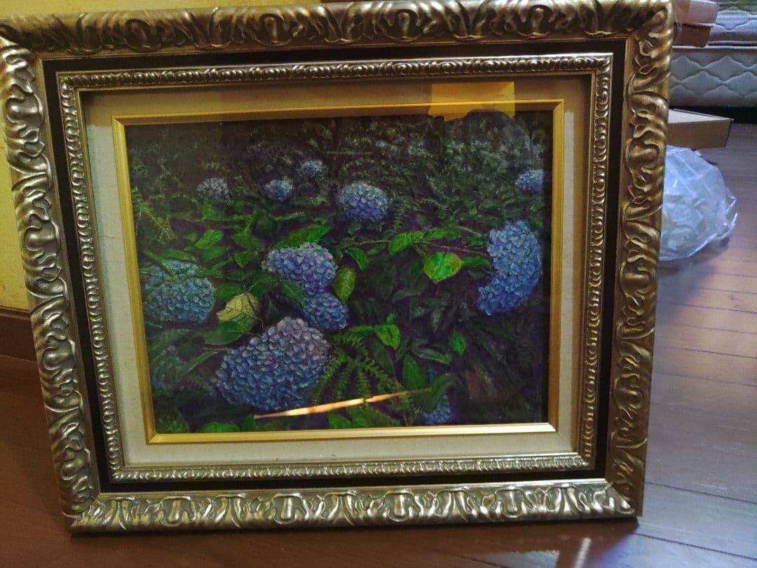 憂鬱を吹き飛ばす!森の中で出会った奇跡の紫陽花、油絵