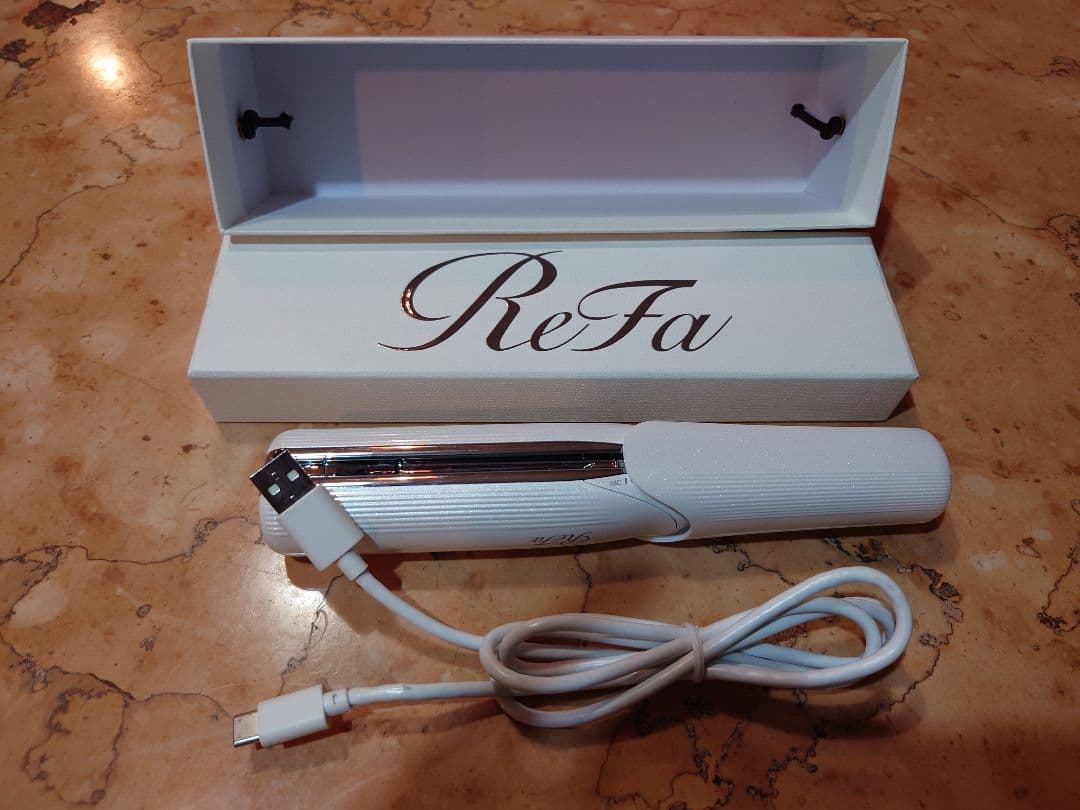 Refa RE-A102Aホワイト ストレートアイロン