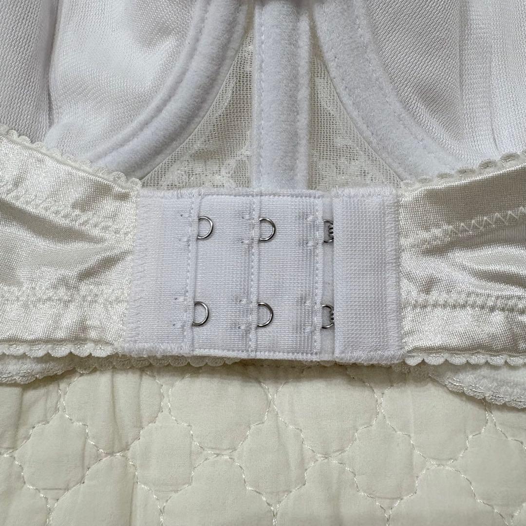 セモア　ホワイト レース ブライダルインナーセット C70 64 M