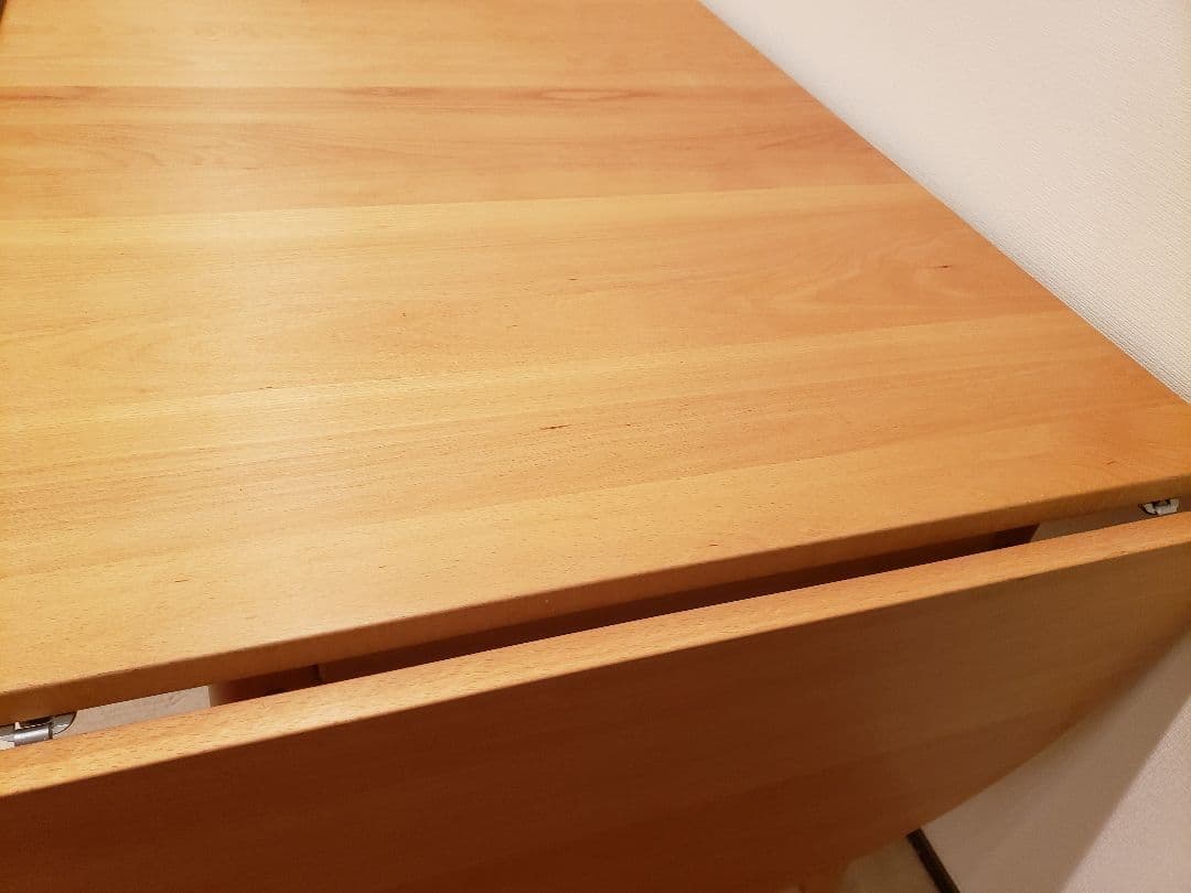 Carl Hansen & Søn ダイニングテーブルCH006