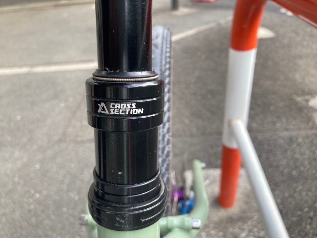 引取限定　SURLY ゴーストグラップラー　モロコバーもつけます