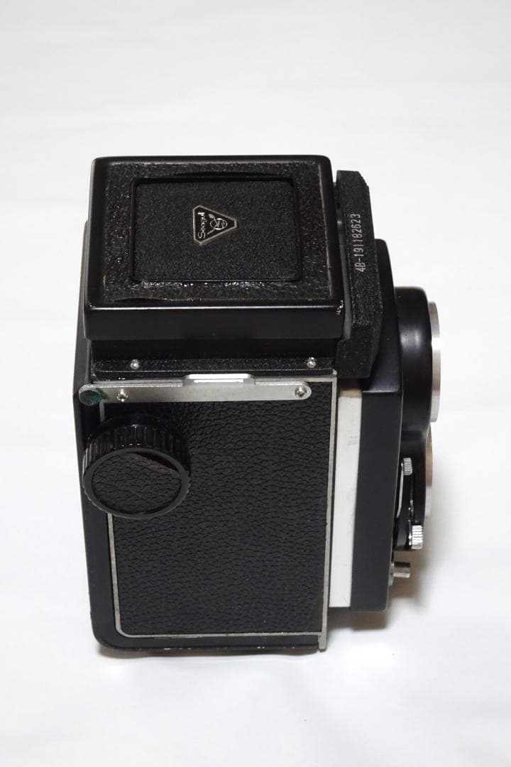 『 海鴎 』二眼レフ４B　1984年上海での購入品