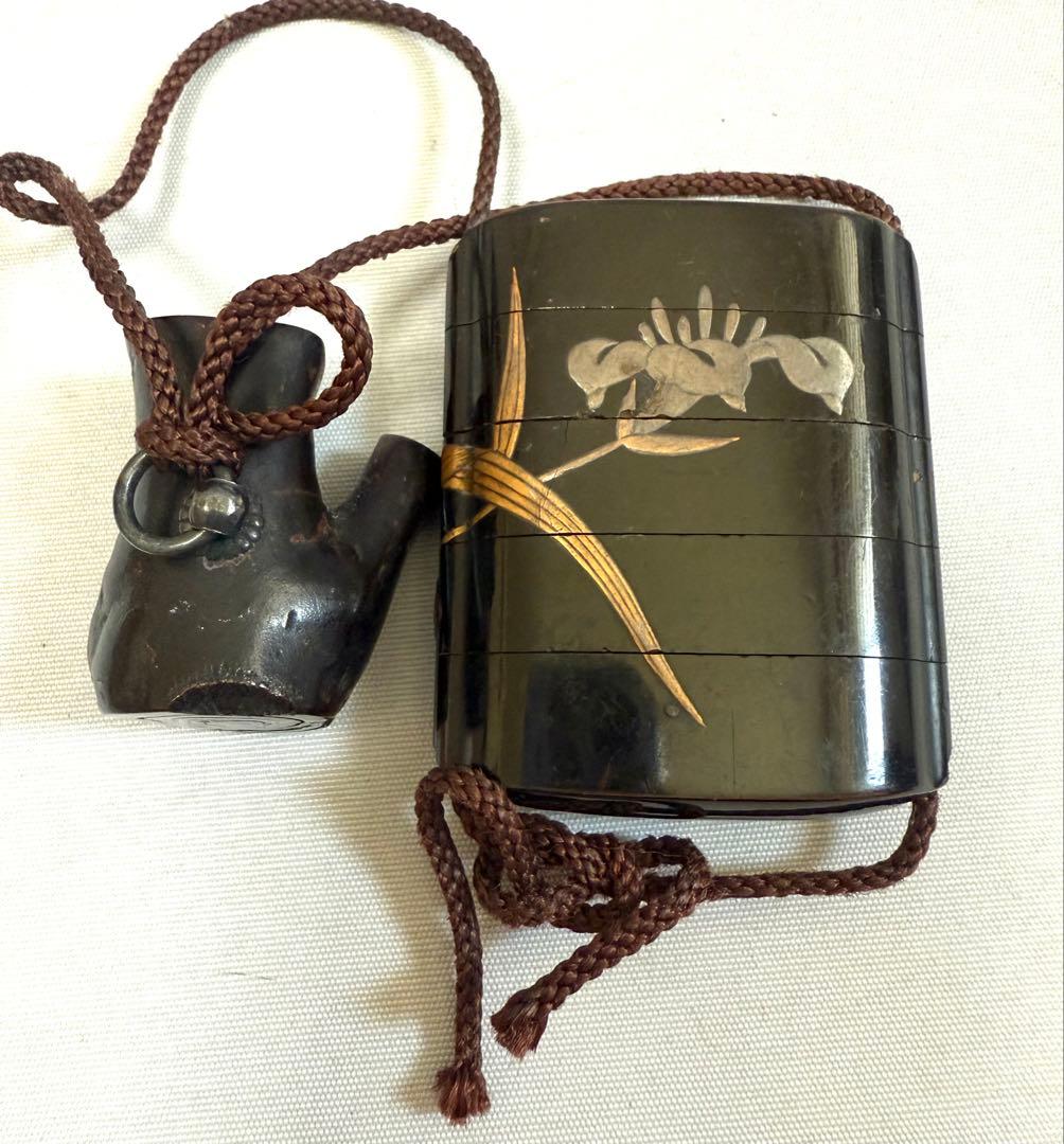 漆器印籠　根付あり