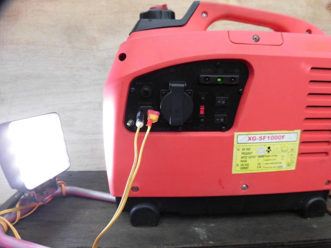 送料無料・・・インバーター発電機 XG-SF1000F