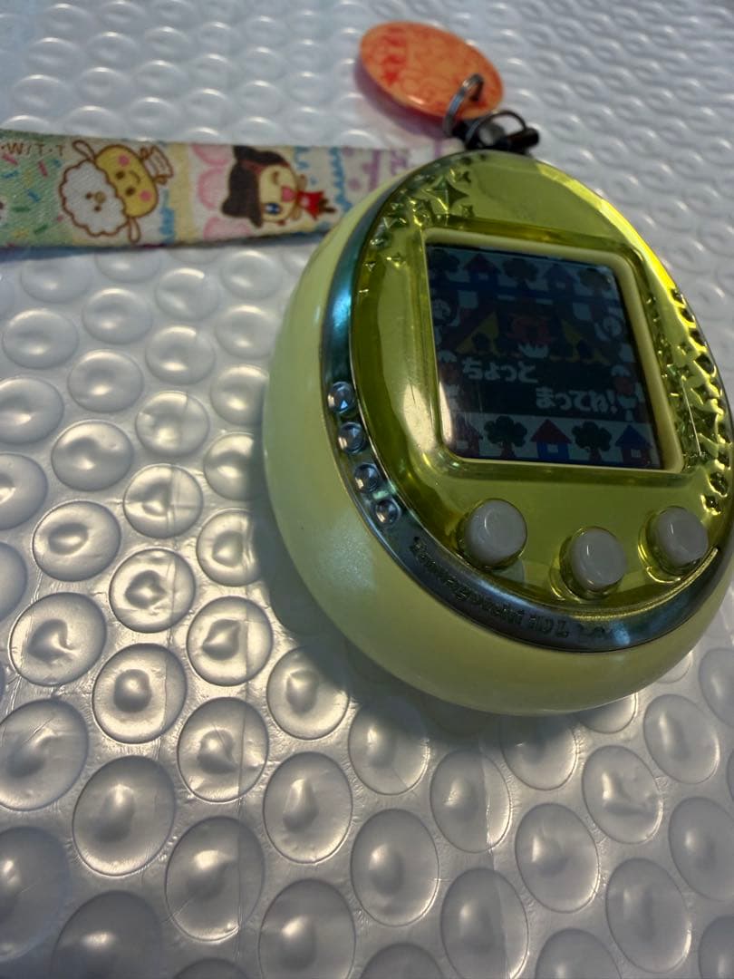 たまごっちiDL Tamagotchi イエロー たまごっちid L たまごっち