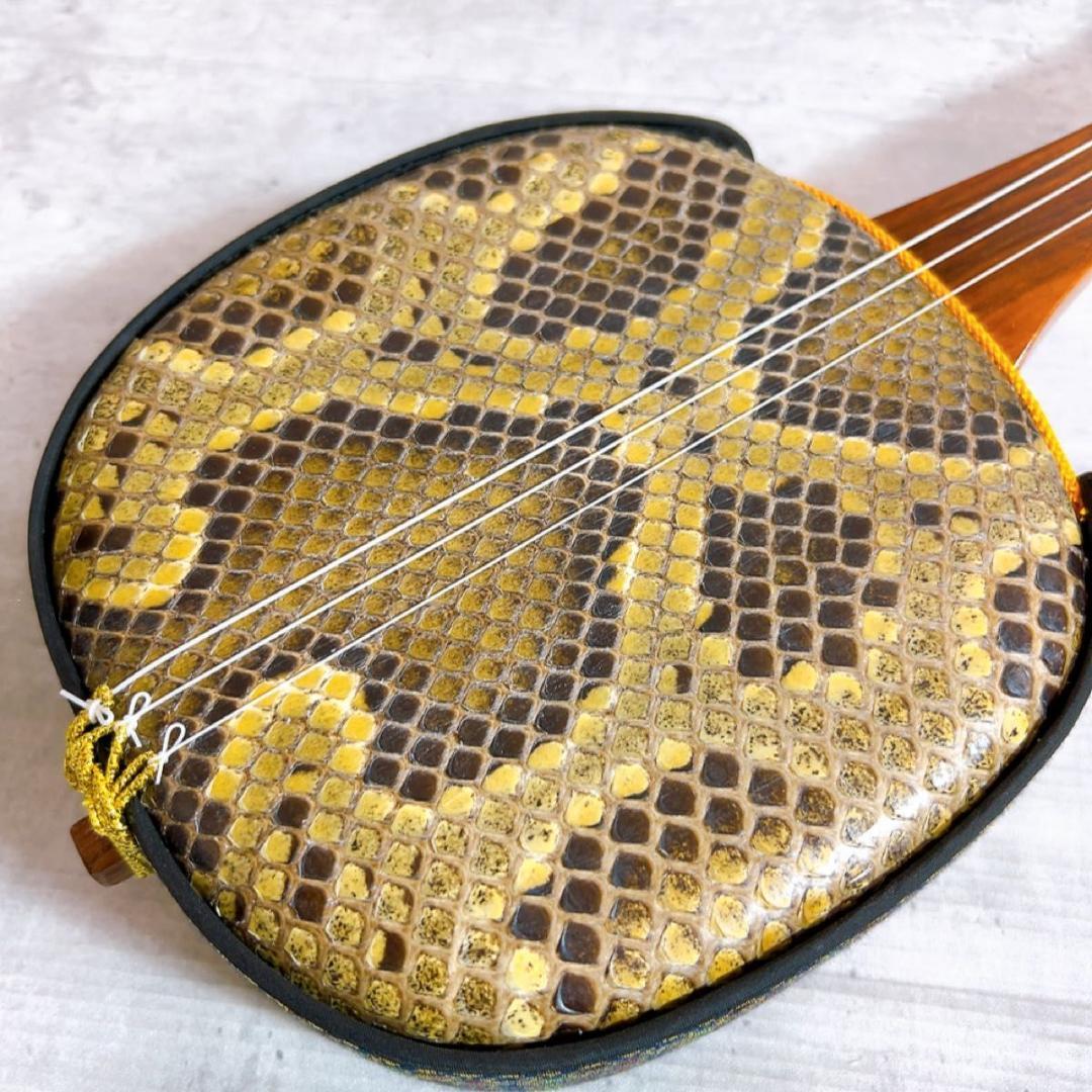 希少! 宮古木工芸　本革三線　一枚貼り　マホガニー　高級素材　保証書付き