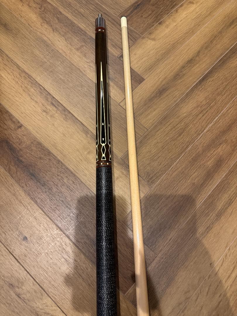 アダム ビリヤードキュー