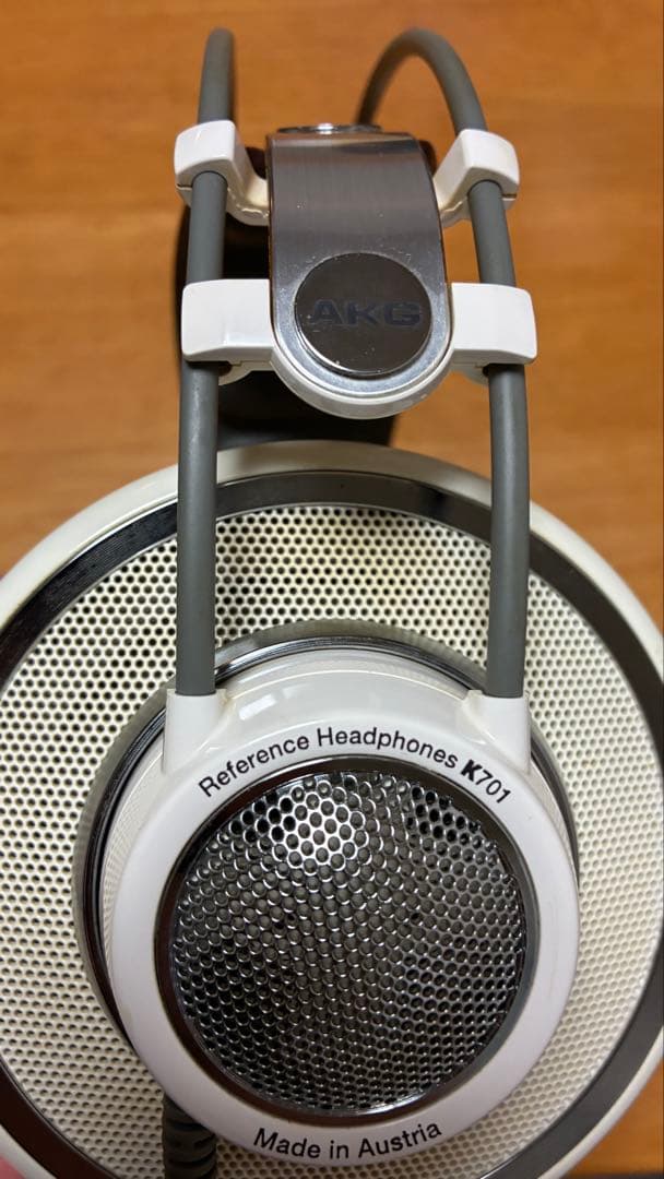 AKG K701 Made in Austria 元箱と台座付き 動作確認済