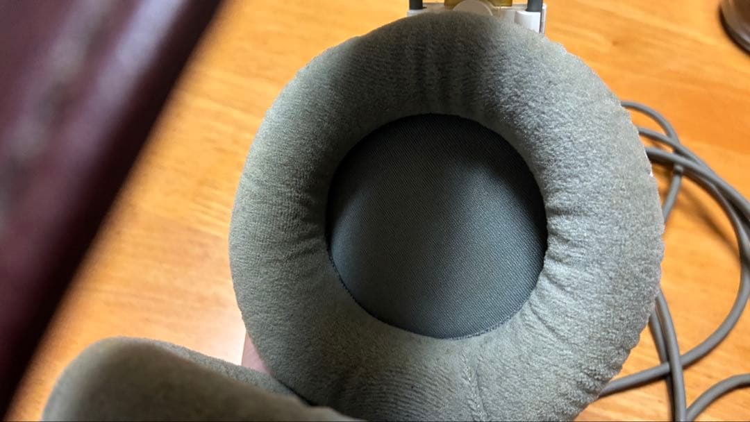 AKG K701 Made in Austria 元箱と台座付き 動作確認済