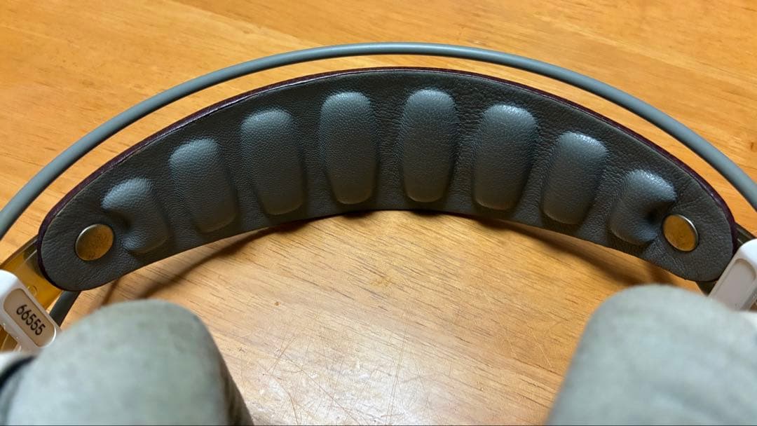 AKG K701 Made in Austria 元箱と台座付き 動作確認済