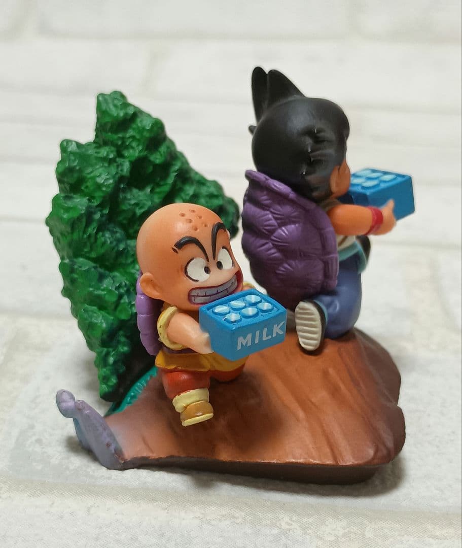 ドラカプ　悟空 ＆ クリリン 牛乳配達　ドラゴンボール