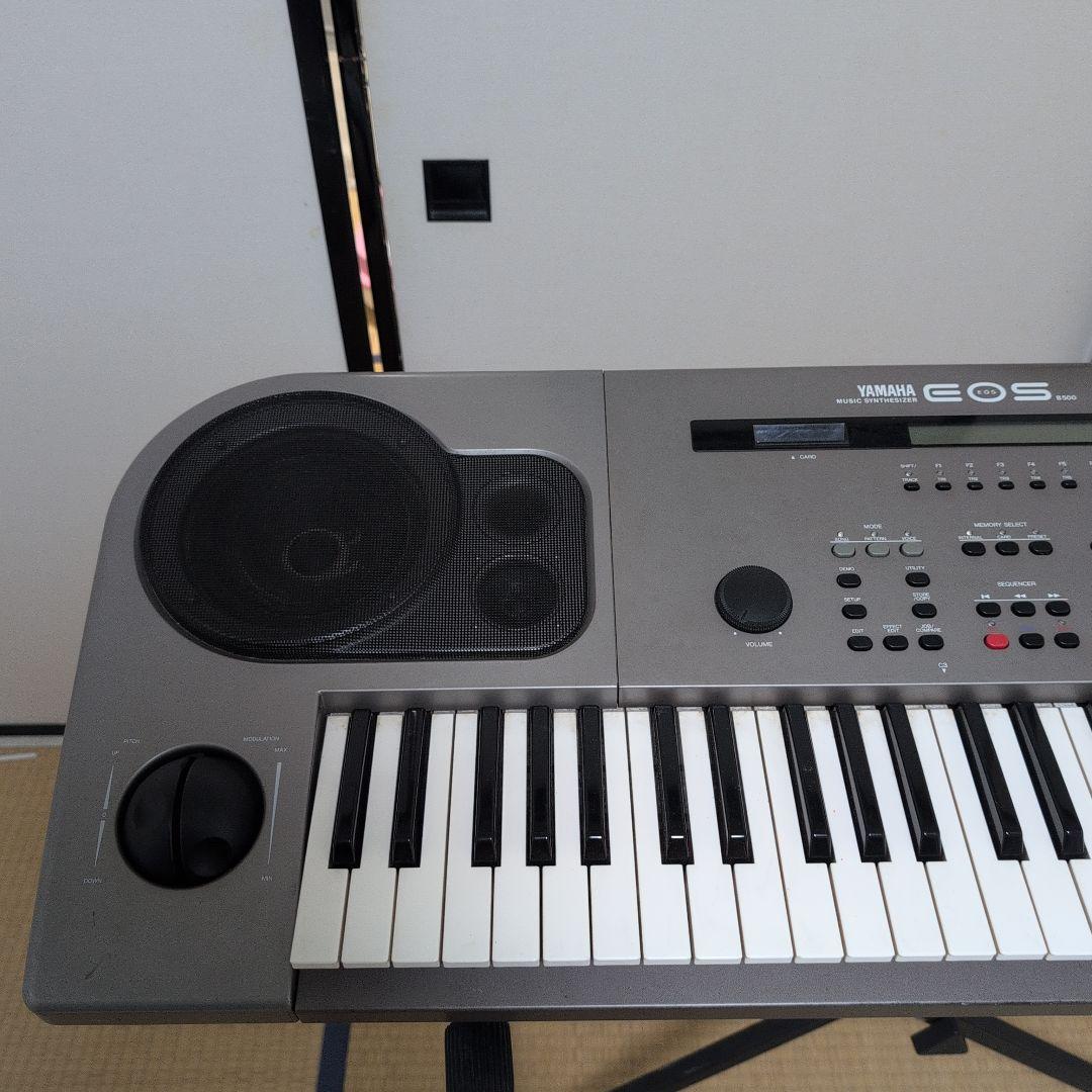 送料無料　シンセサイザー　キーボード　YAMAHA EOS B500