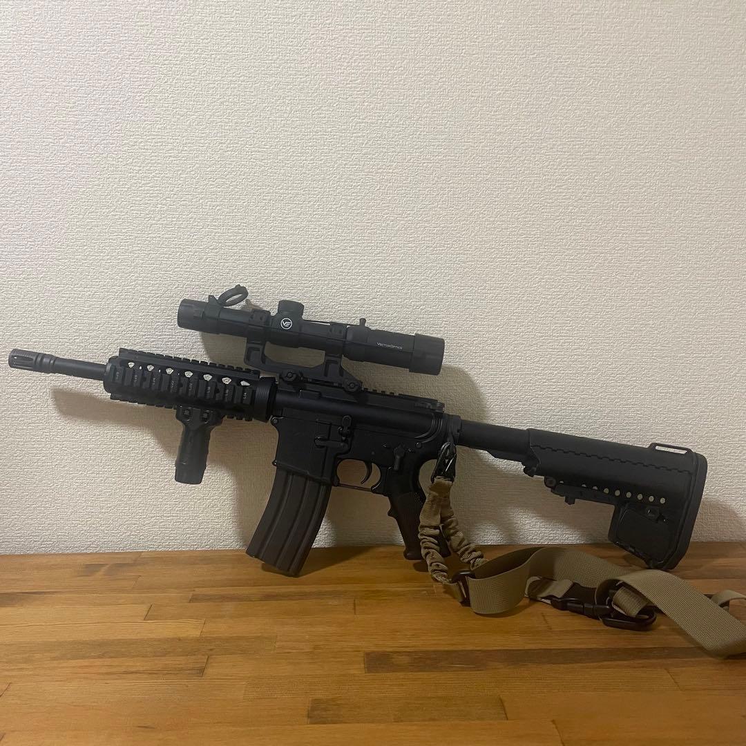 東京マルイ次世代M4 CQB-R セット　Vector Optics 付