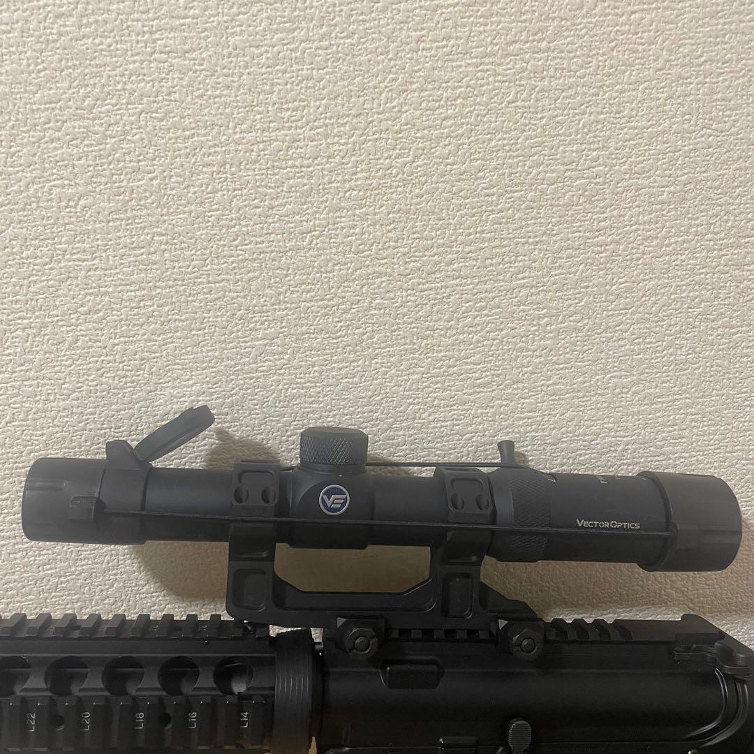 東京マルイ次世代M4 CQB-R セット　Vector Optics 付