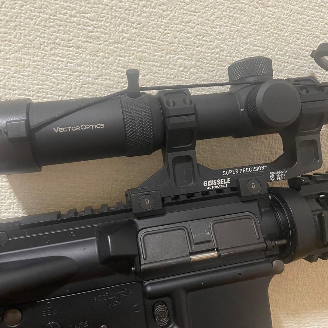 東京マルイ次世代M4 CQB-R セット　Vector Optics 付