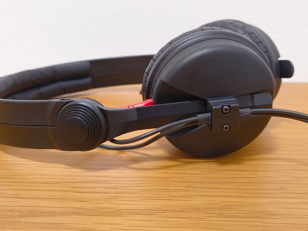 ヘッドホン SENNHEISER HD25