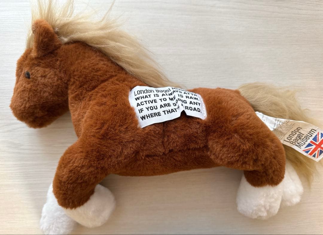 韓国限定　ロンドンベーグルミュージアム　キーチャーム　馬　ぬいぐる　大