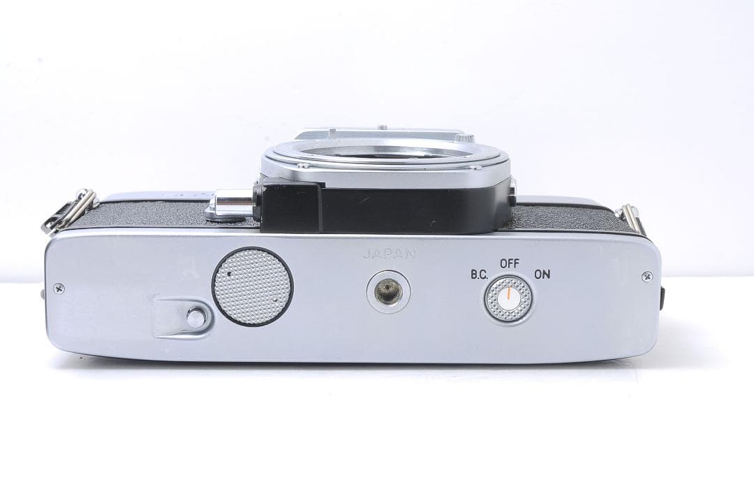 Minolta SRT101 + ROKKOR 50mm F1.7 動作良好