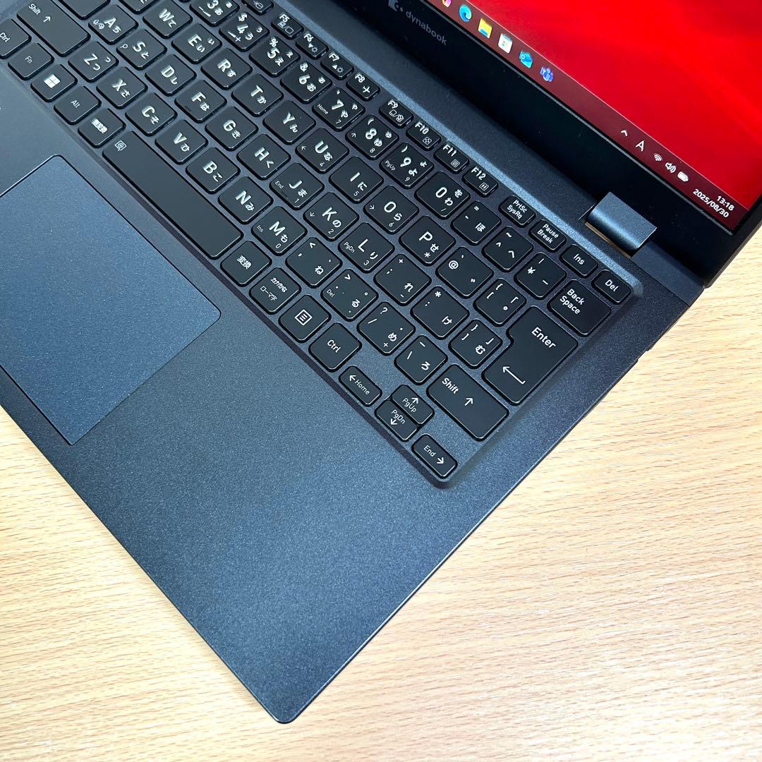 美品 TOSHIBA dynabook G83/HU i7 16GB 13インチ