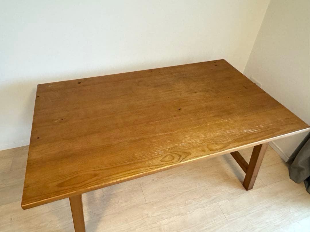 【引き取り相談可能】4人掛け　ダイニングテーブル　ニトリ