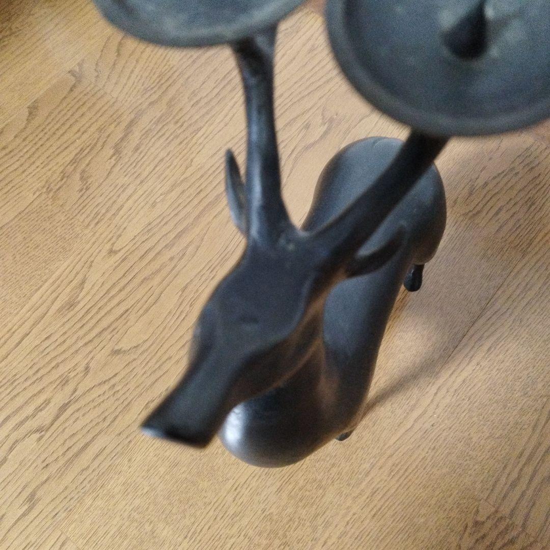 アンティーク　鹿の形状の金属製キャンドルスタンド