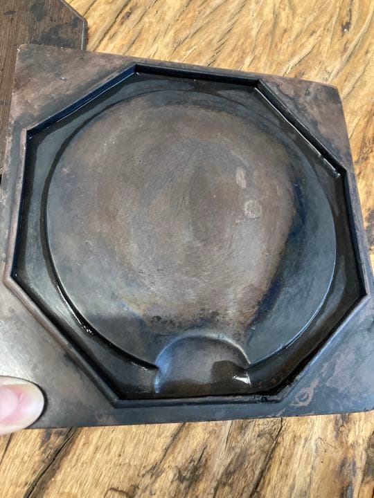 中国　古い硯　空走　木蓋あり