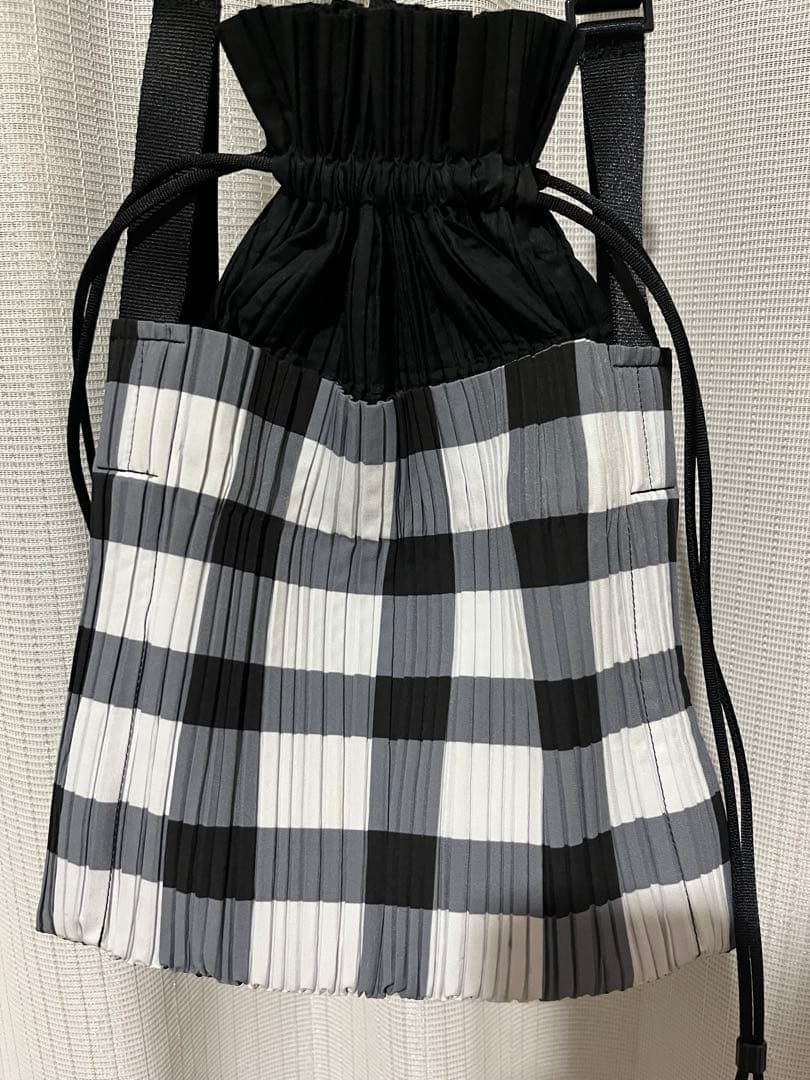 PLEATS PLEASE issey miyakeショルダーバッグ