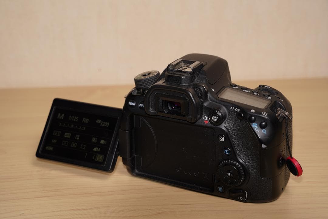 Canon EOS 80D デジタル一眼レフ