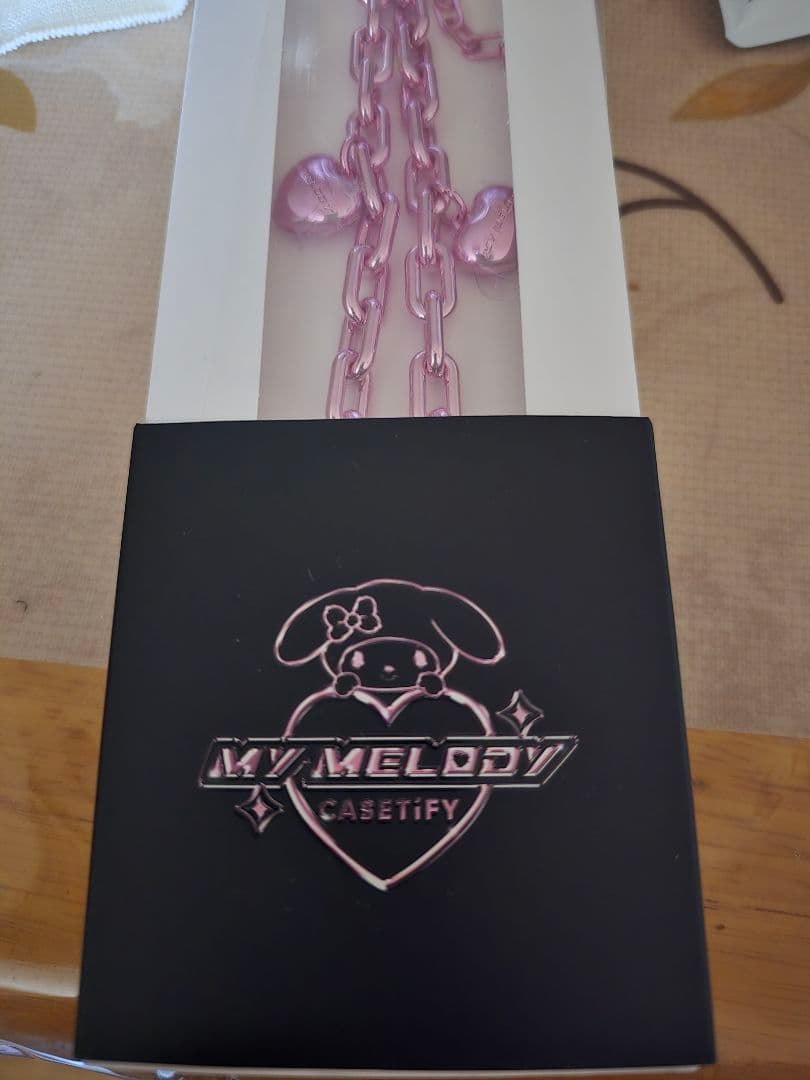 マイメロディ CASETiFY ピンクチェーンストラップ