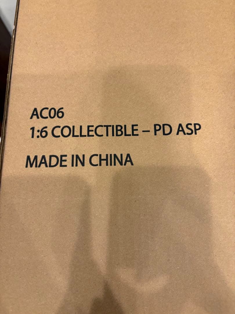 ホットトイズ　エイリアン vsプレデター　スケールフィギュア　赤鬼サムライ