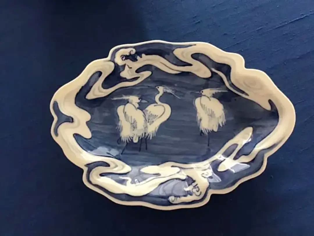 藍鍋島流水鷺図変形皿、5枚。