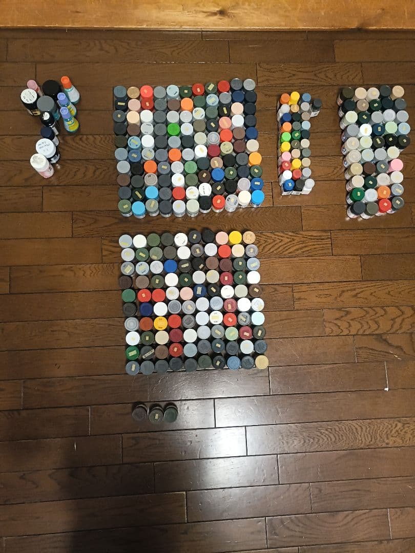 ミスターホビー　ミスターカラー　タミヤカラー　アクリル塗料　300個